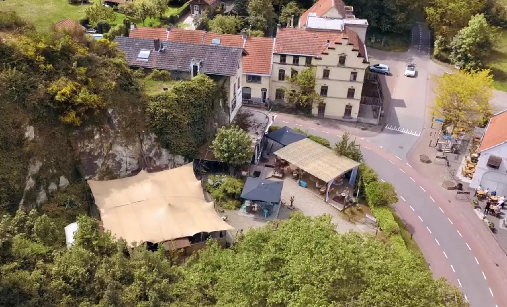ברח אן טרבלייט Boutique Hotel Loulou לינה וארוחת בוקר ברח אן טרבלייט